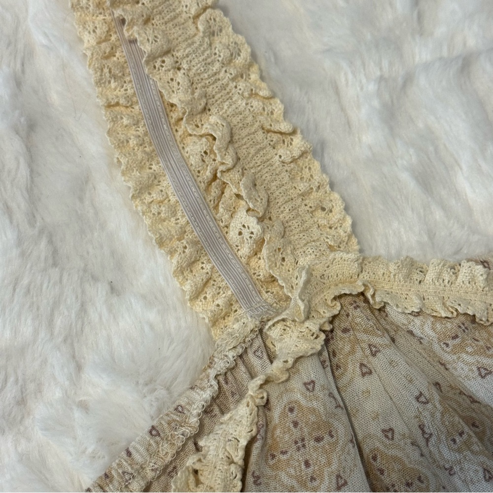 Hem &‎ Thread Cream and Tan. Ruffled pendulum camisole. bohemian style print. - Picture 10 of 11